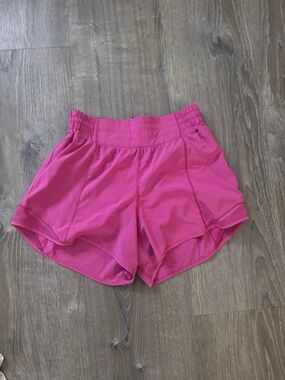 lululemon athletica Hot Pink Athletic Shorts size 6   4”in